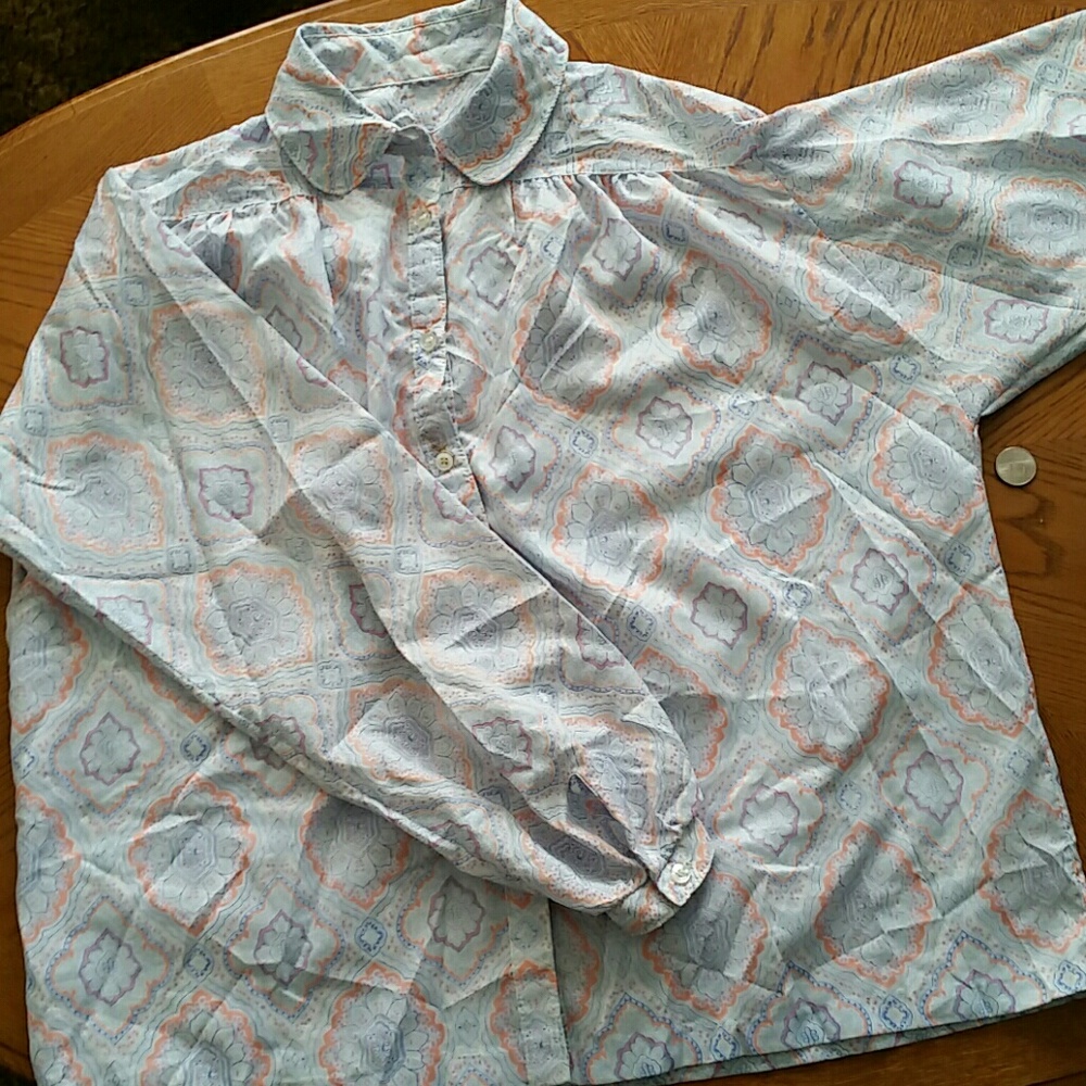 Large Women's 1960s? Unnamed Paisley Blouse